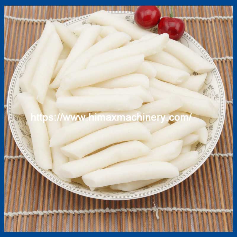 This machine is used to extrude steamed Tteokbokki rice cakes. It is equipped with a mold at random. It can process three different types of Tteokbokki rice cakes. It can also process different molds according to the requirements of customers in different regions. The extruded Tteokbokki  rice cakes have a delicate and chewy texture. Resistant to boiling, it is a commonly used production equipment for Korean Tteokbokki rice cakes This machine is used to extrude steamed Tteokbokki rice cakes. It is equipped with a mold at random. It can process three different types of Tteokbokki rice cakes. It can also process different molds according to the requirements of customers in different regions. The extruded Tteokbokki  rice cakes have a delicate and chewy texture. Resistant to boiling, it is a commonly used production equipment for Korean Tteokbokki rice cakes